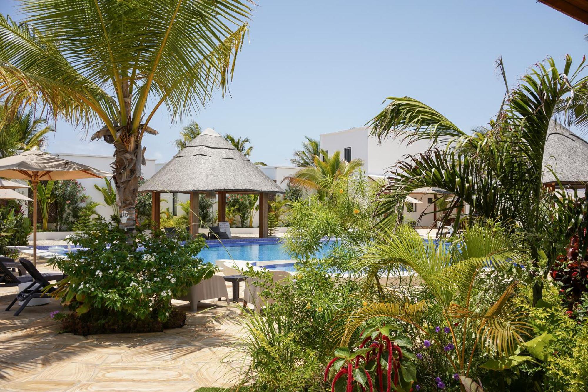 The Bali Resort Zanzibar Pingwe Exteriör bild