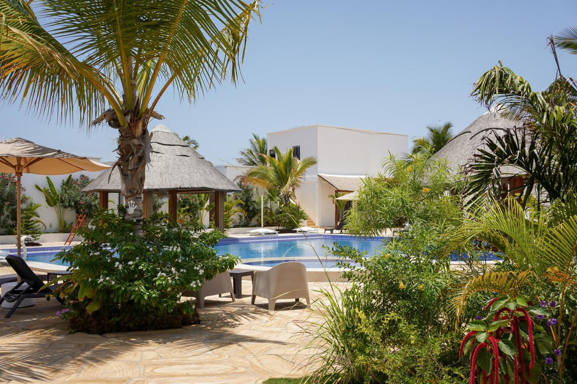 The Bali Resort Zanzibar Pingwe Exteriör bild