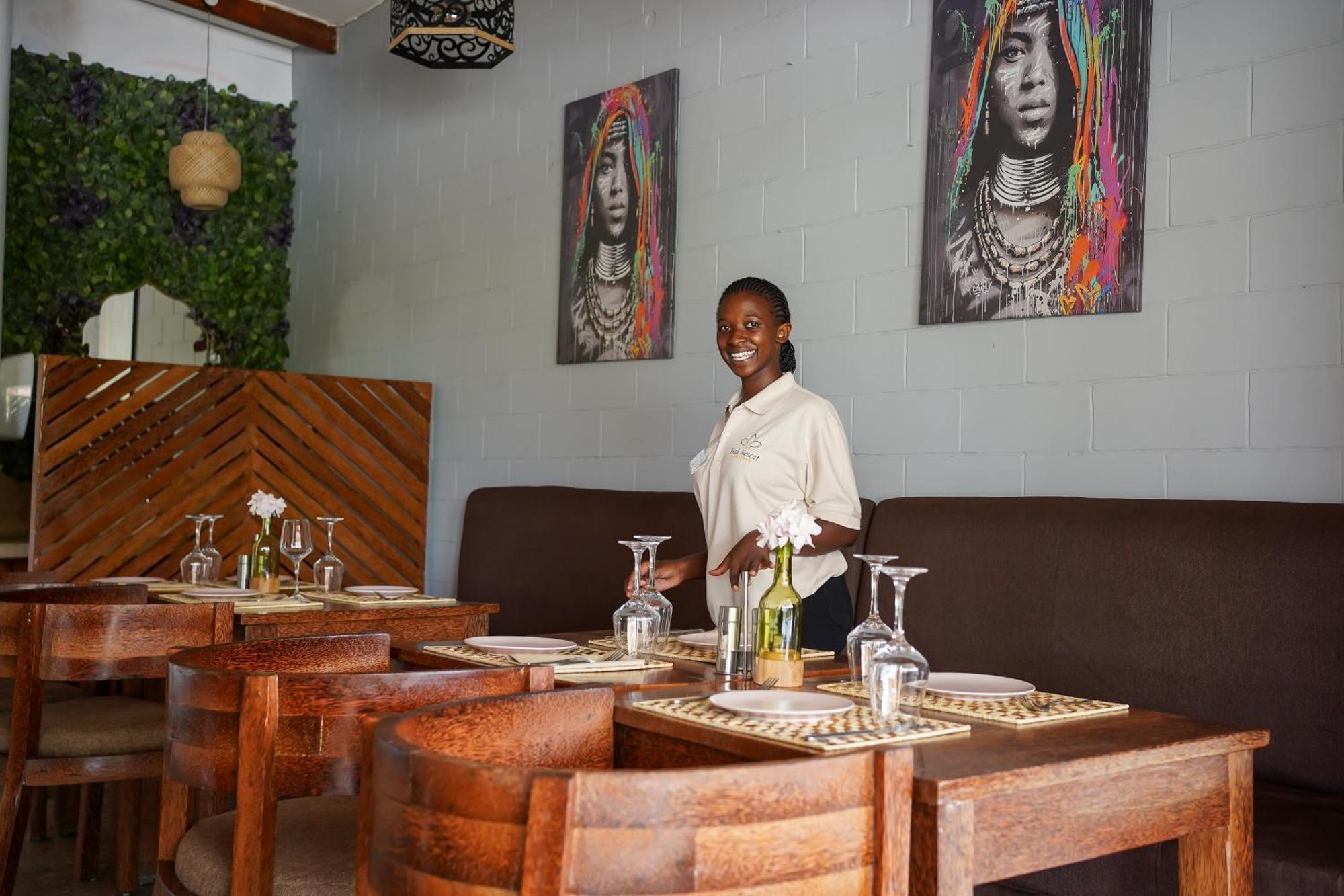 The Bali Resort Zanzibar Pingwe Exteriör bild
