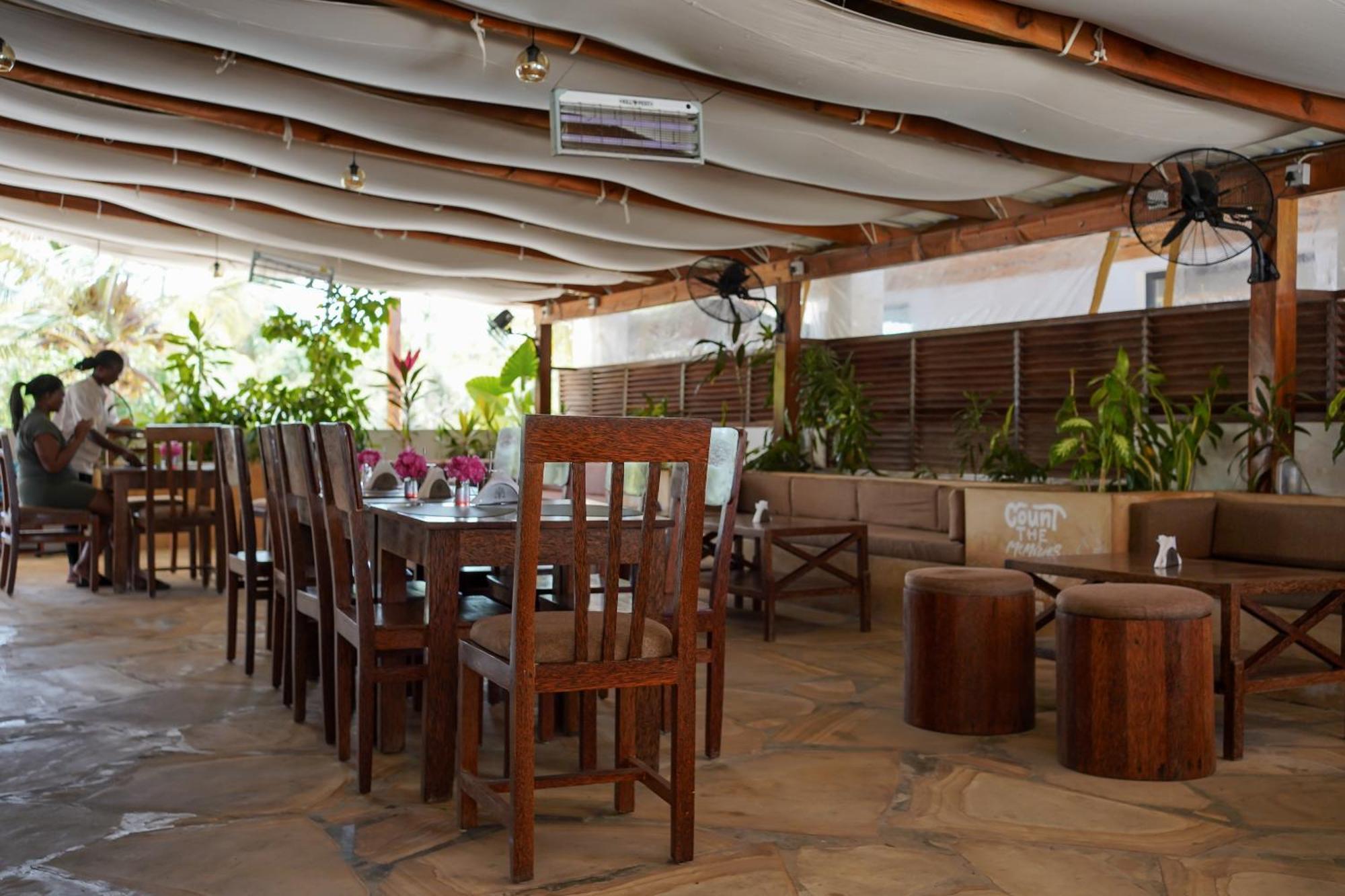 The Bali Resort Zanzibar Pingwe Exteriör bild